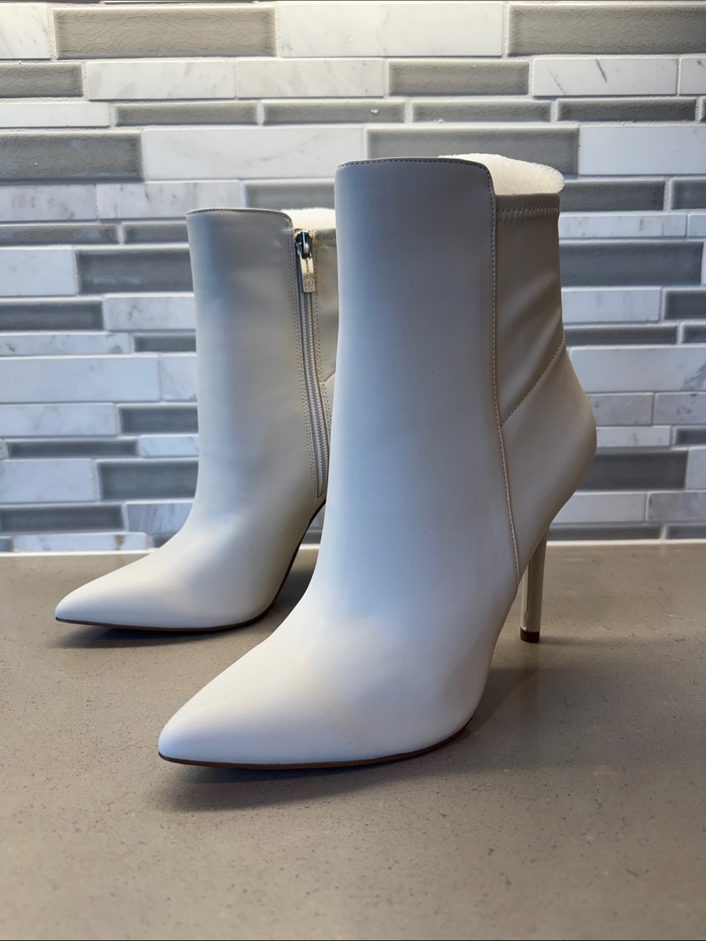 Jessica Simpson Women's White Pointed Toe Stiletto Ankle Boot JS-LARETTE